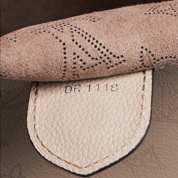 ❤️❤️BRAND NEW/TRADE BOUGHT IN FRANCE HINA PM - Picture 7 of 8